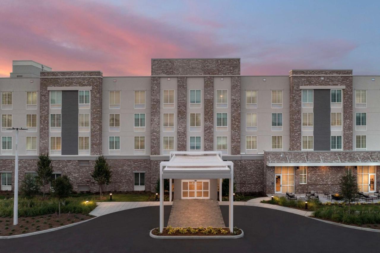 Hilton Garden Inn Pensacola Downtown Exterior foto